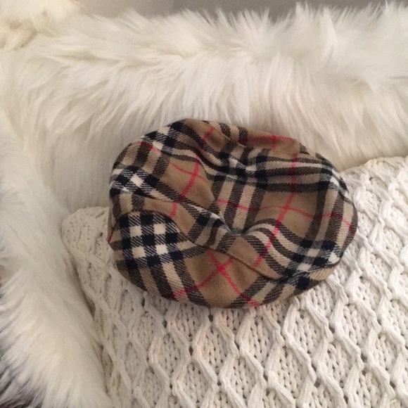 Burberry Accessories - Vintage Burberry newsboy cap